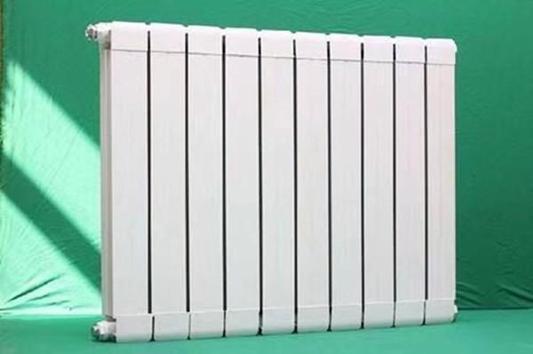 鋼鋁復(fù)合型散熱器應(yīng)怎么選擇