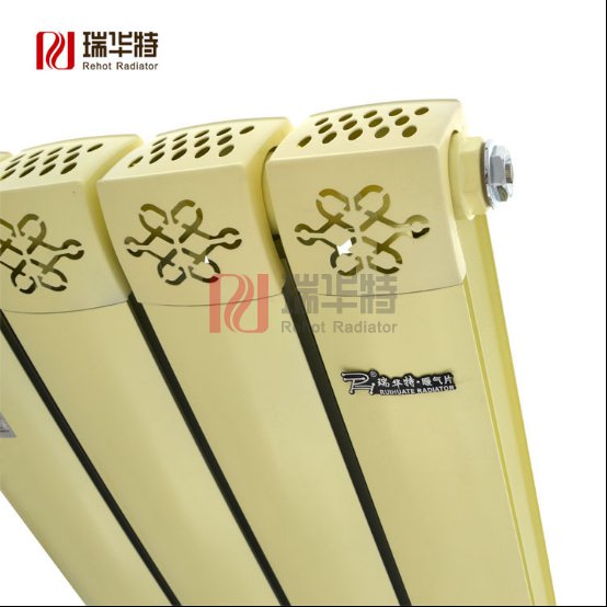 暖氣片漏水喊冤：年紀(jì)大了，怪我咯！